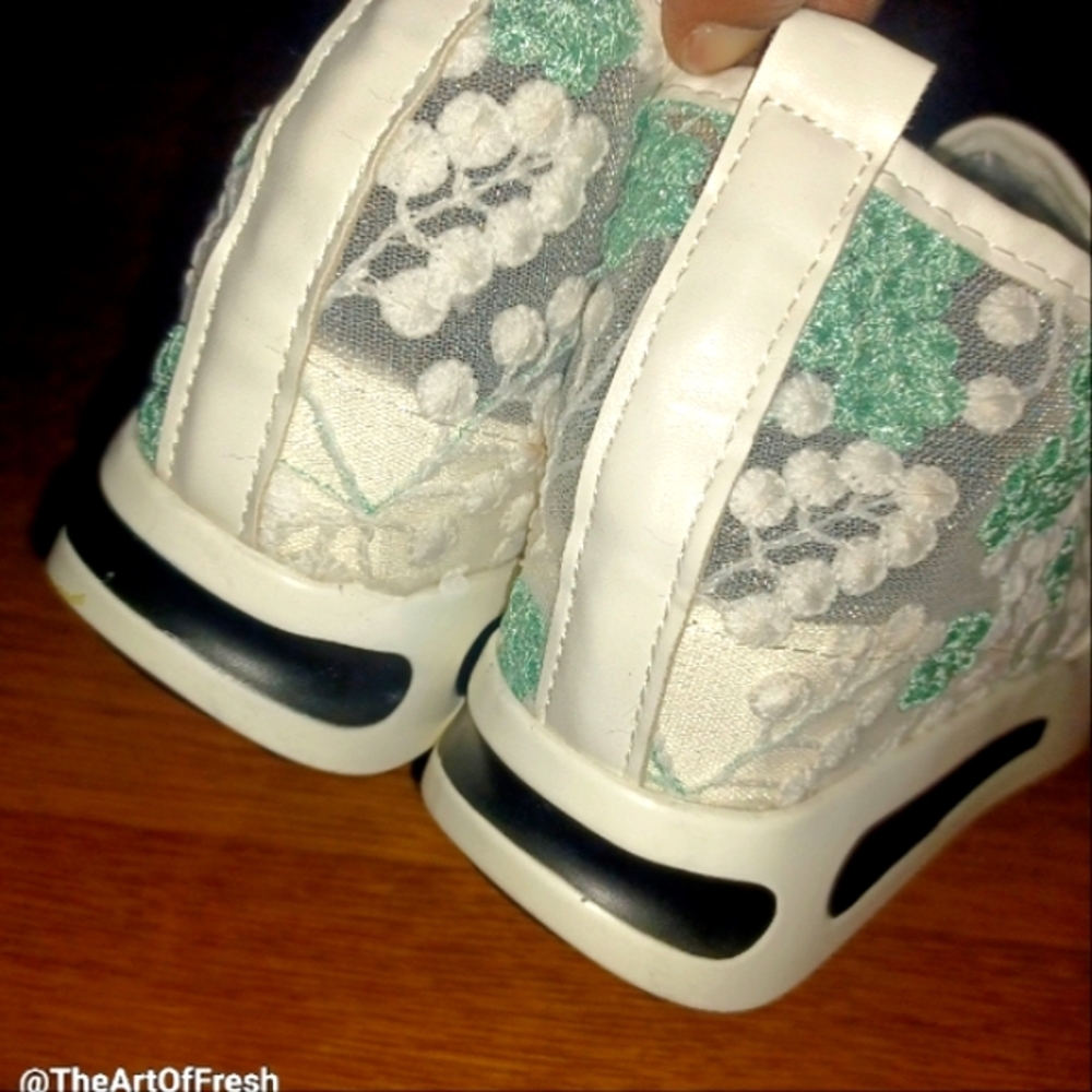 Elegant Mint and White Lace Slip-on Sneakers - Picture 7 of 16